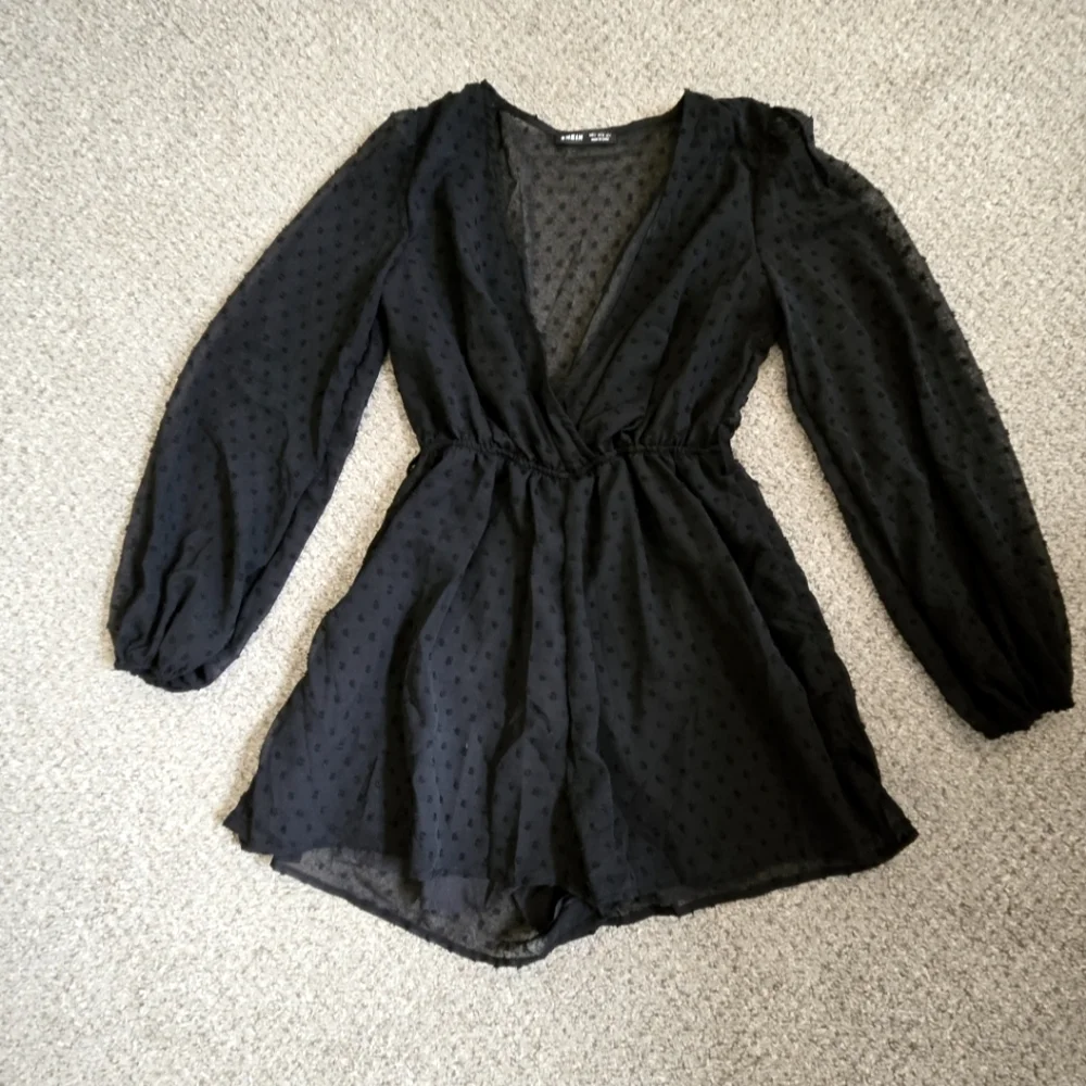 Black romper - Picture 1 of 1